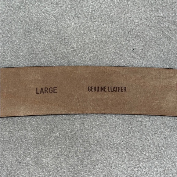 Donna Karan Elegant Black Leather Belt with Gold Buckle - Picture 3 of 6